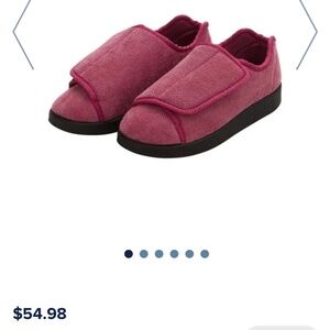 New Silverts Adaptive Women’s 8 Velcro corduroy mesh slippers